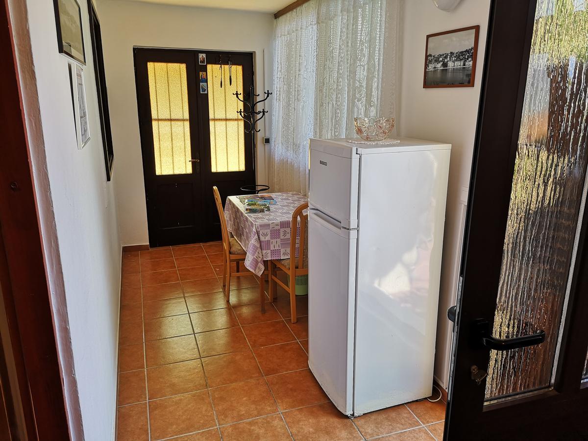 Apartment Zelina Mali Losinj Exterior photo